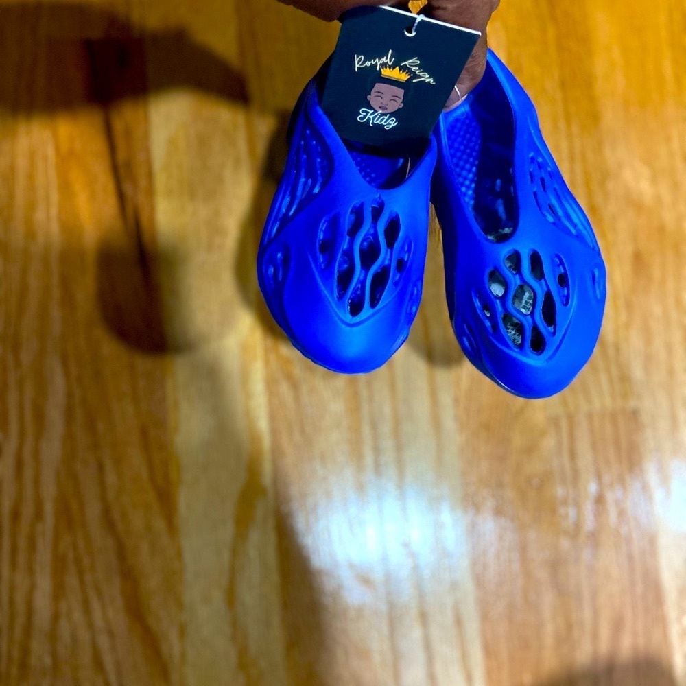 Kids runner slides